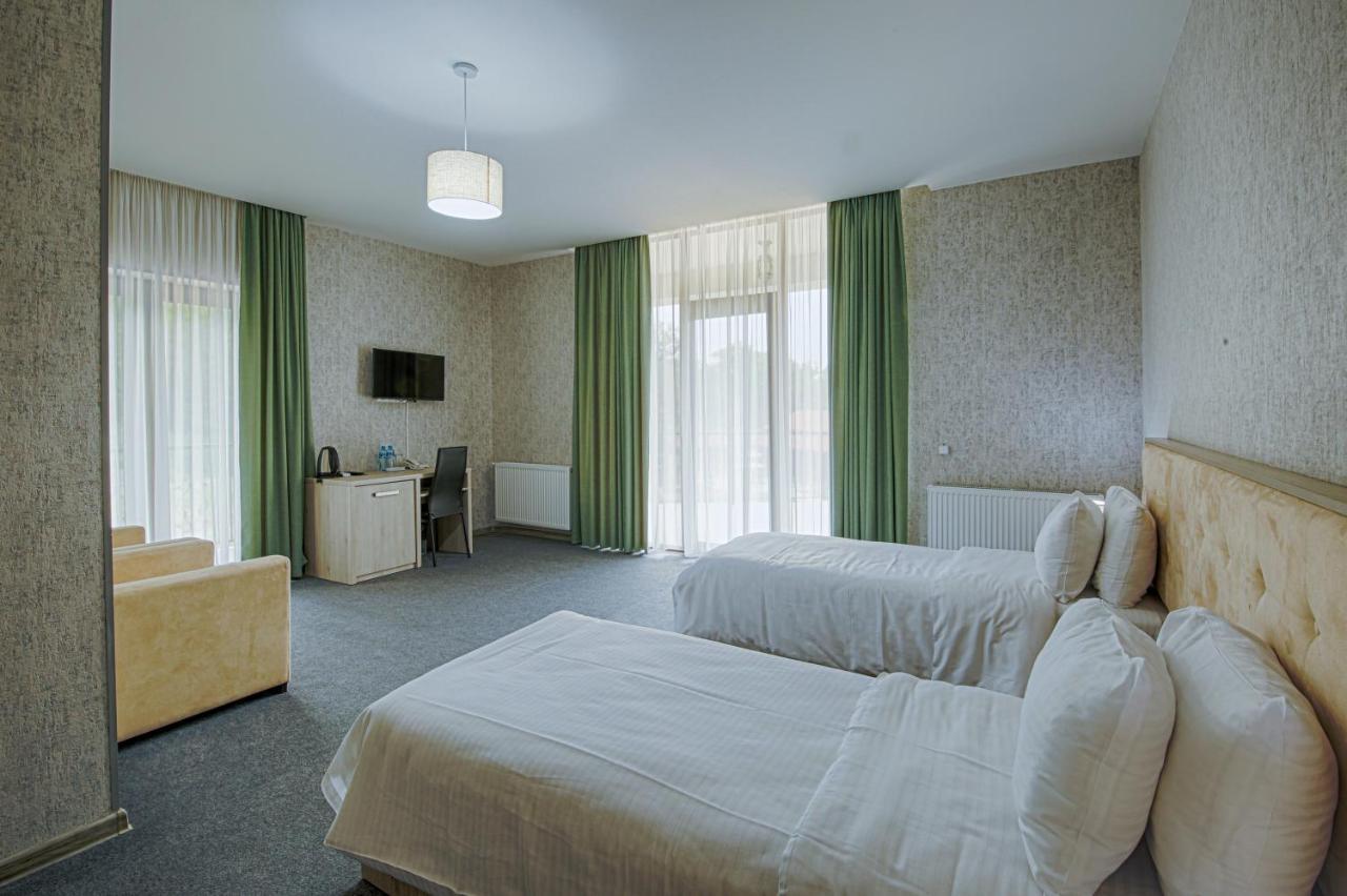Sviana Resort テラヴィ エクステリア 写真